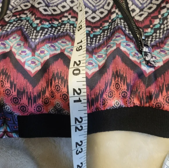 Free With Purchase Garage bomber jacket - Picture 4 of 4